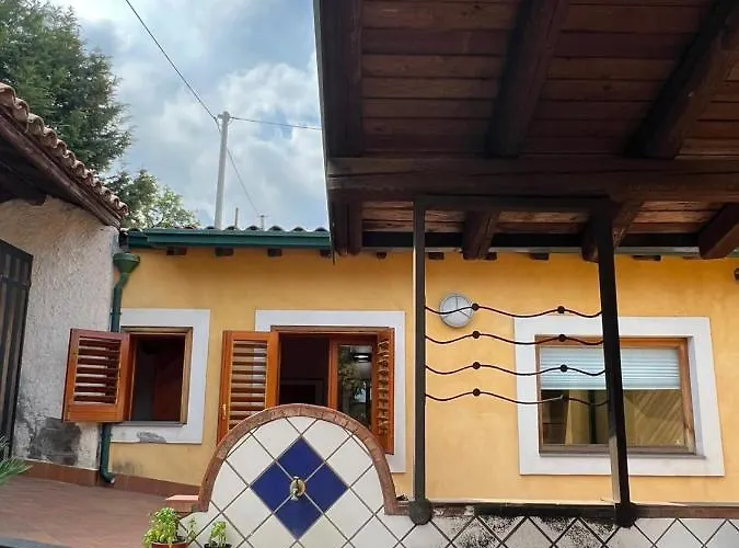 Il Carrubo Трекастаньи